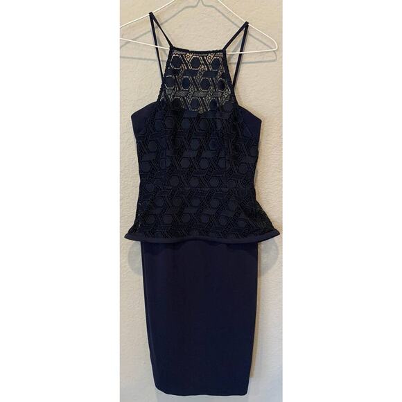 Black Halo Corsica Lace Peplum Sheath Dress Size 6 - Picture 2 of 6